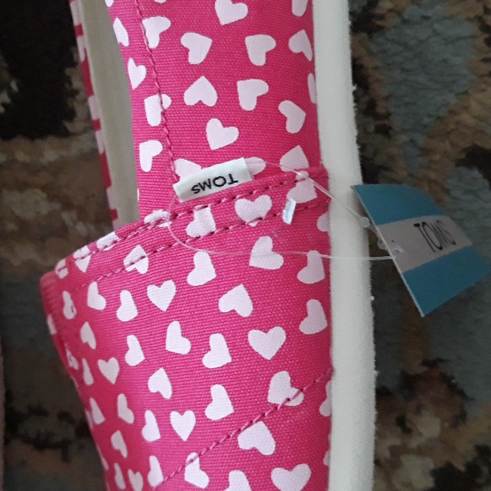 2x*Host Pick*Toms Belmont Raspberry Hearts shoes - Picture 8 of 16